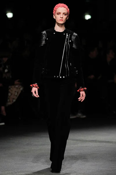 Look 7